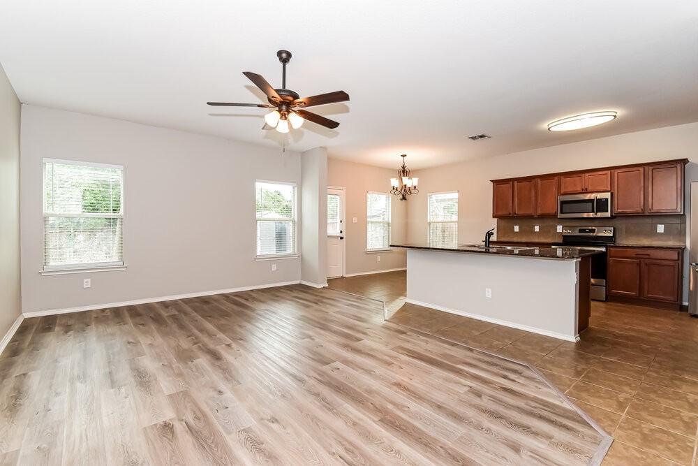 1321 Waco Turner - Photo 5 of 17