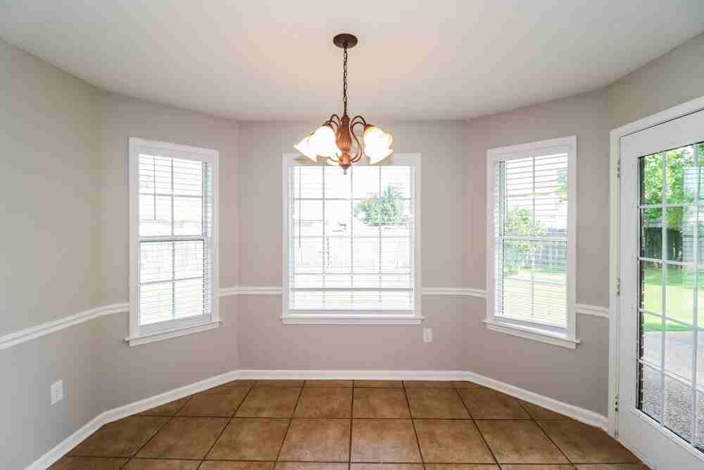 355 Winding Creek Dr - Photo 7 of 17