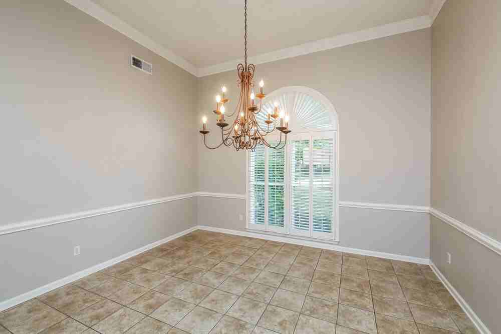 9317 Barrow Dr - Photo 5 of 16