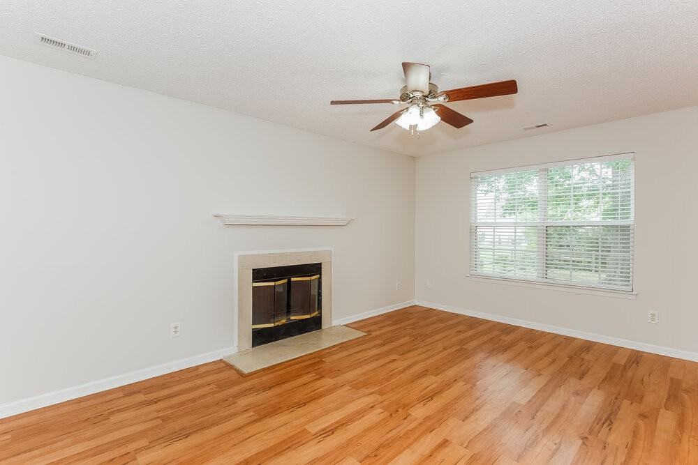 13814 Pilcher Dr - Photo 5 of 19