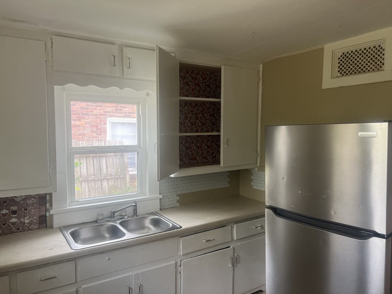 1315 Nutwood St - Photo 6 of 14