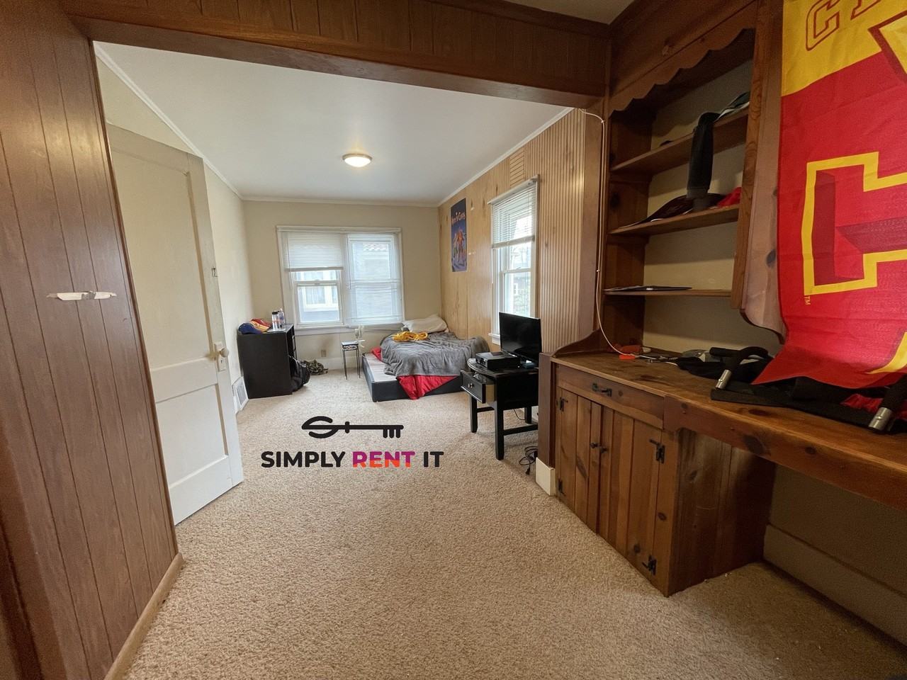 521 Stanton Ave - Photo 5 of 17
