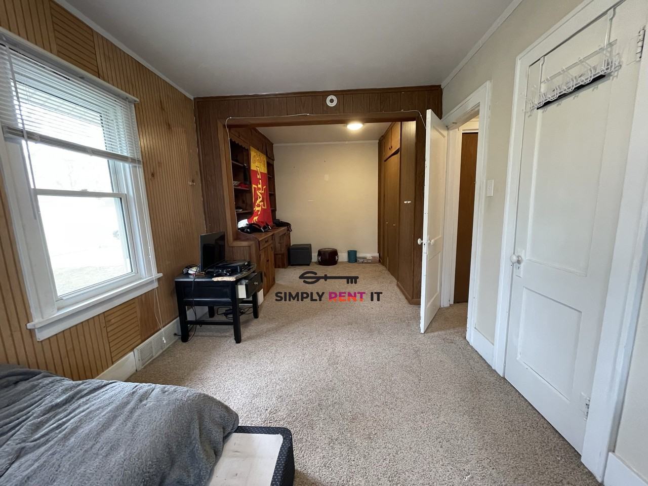 521 Stanton Ave - Photo 6 of 17