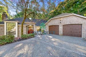 featured image of 2815 Nw Pine Cone Dr