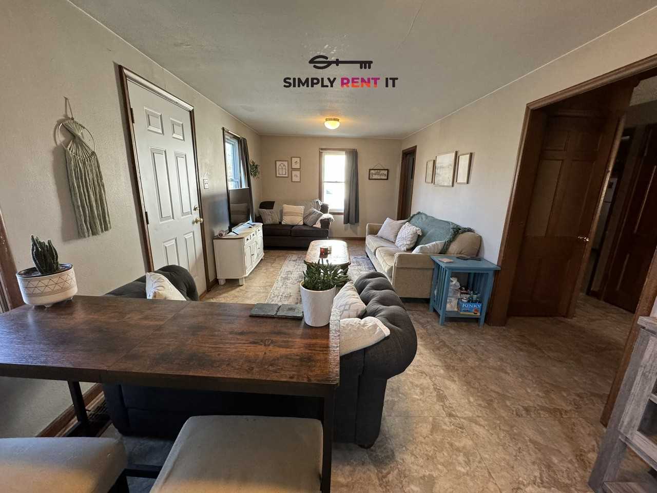 522 Hayward Ave - Photo 2 of 24