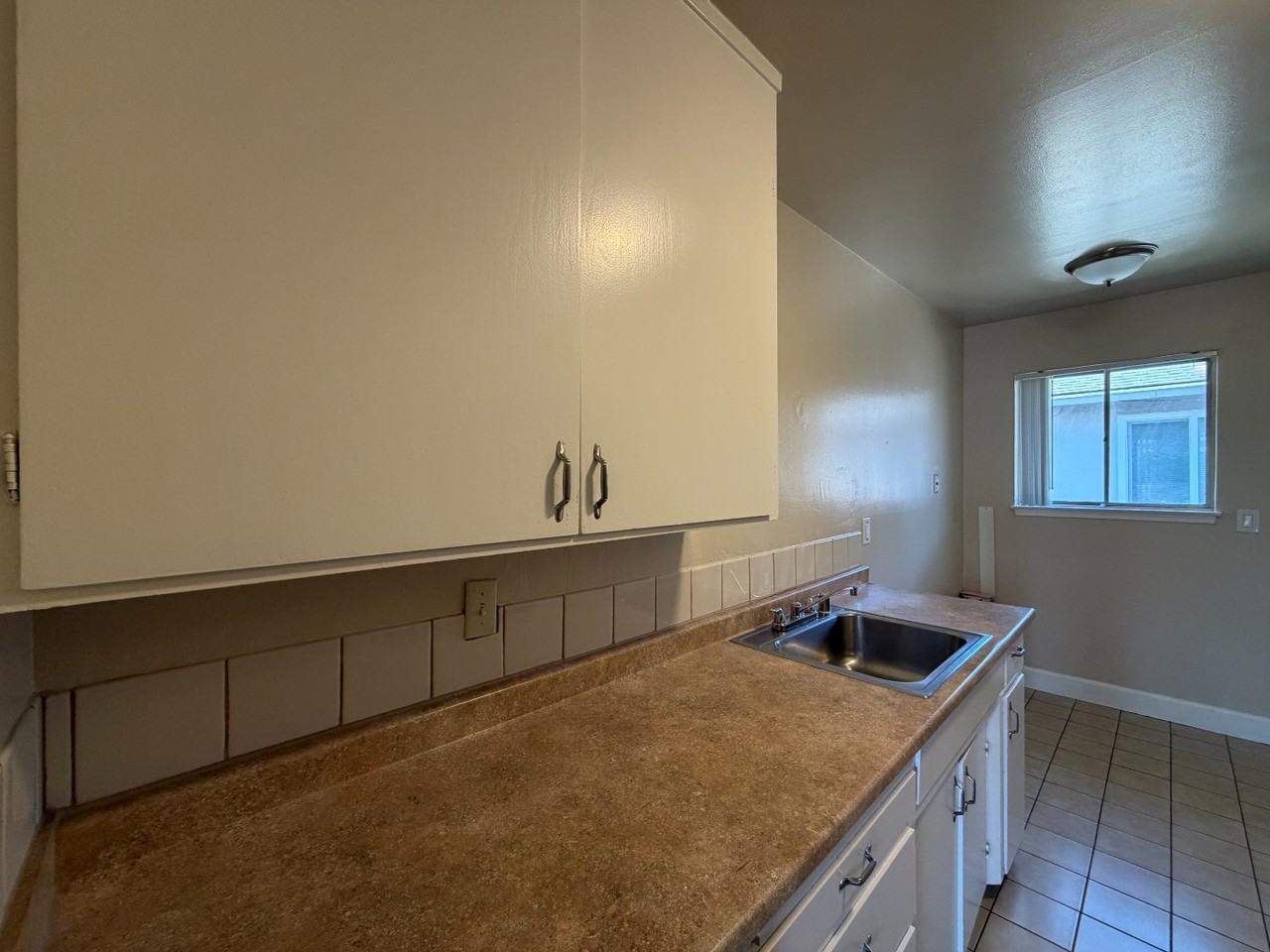 3530 Alden Way #4 - Photo 7 of 26