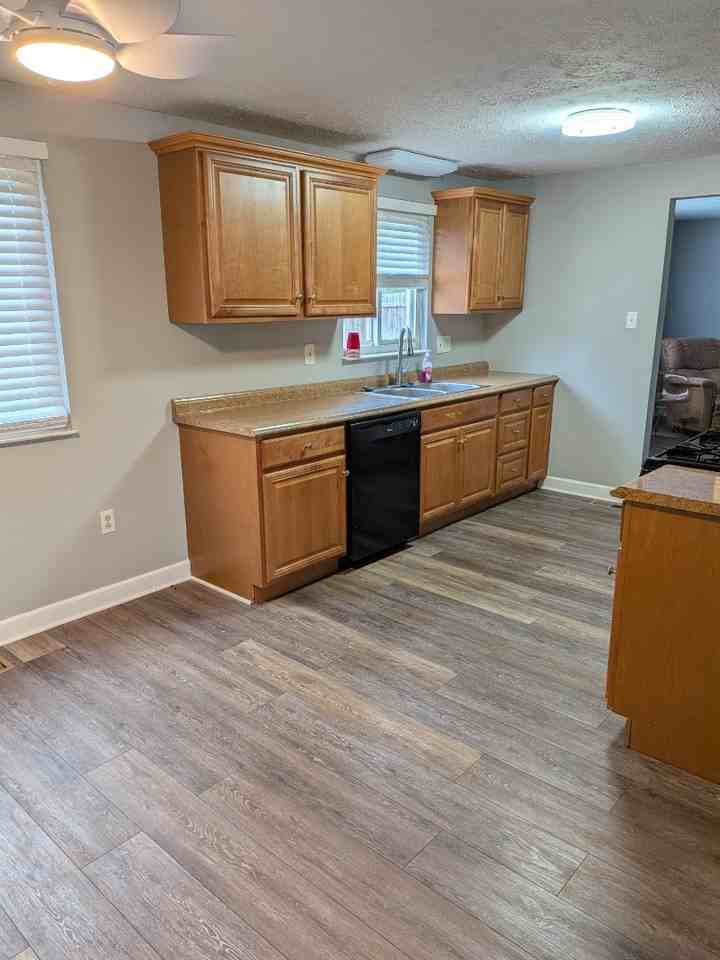114 Briar Path - Photo 3 of 14