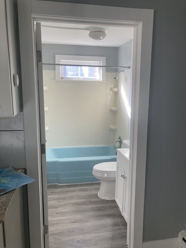 224 W Spencer St #1 - Photo 3 of 12