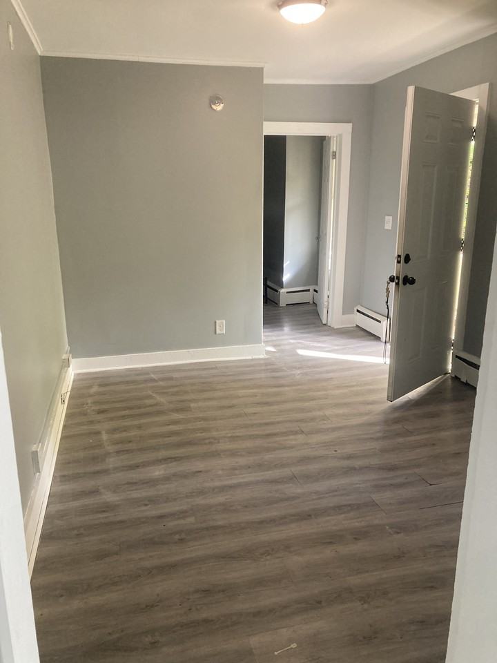 224 W Spencer St #1 - Photo 6 of 12
