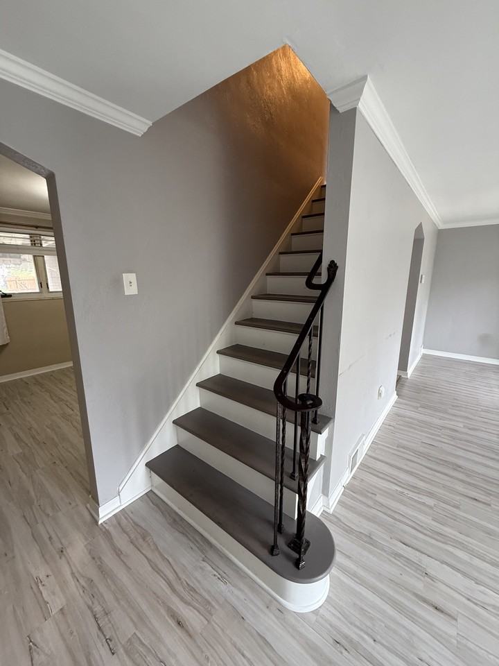 346 Mayville Ave - Photo 5 of 15