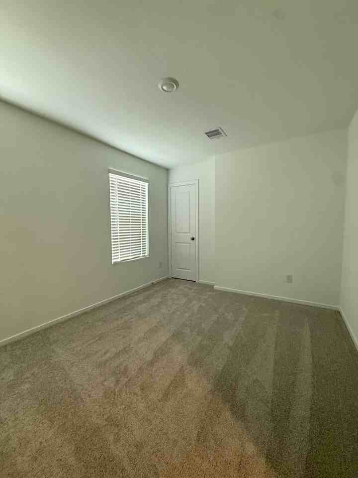 6015 Marshall Woods Ln - Photo 7 of 28