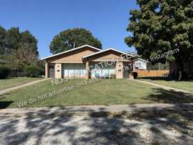 1010 Elm St - Photo 1 of 1