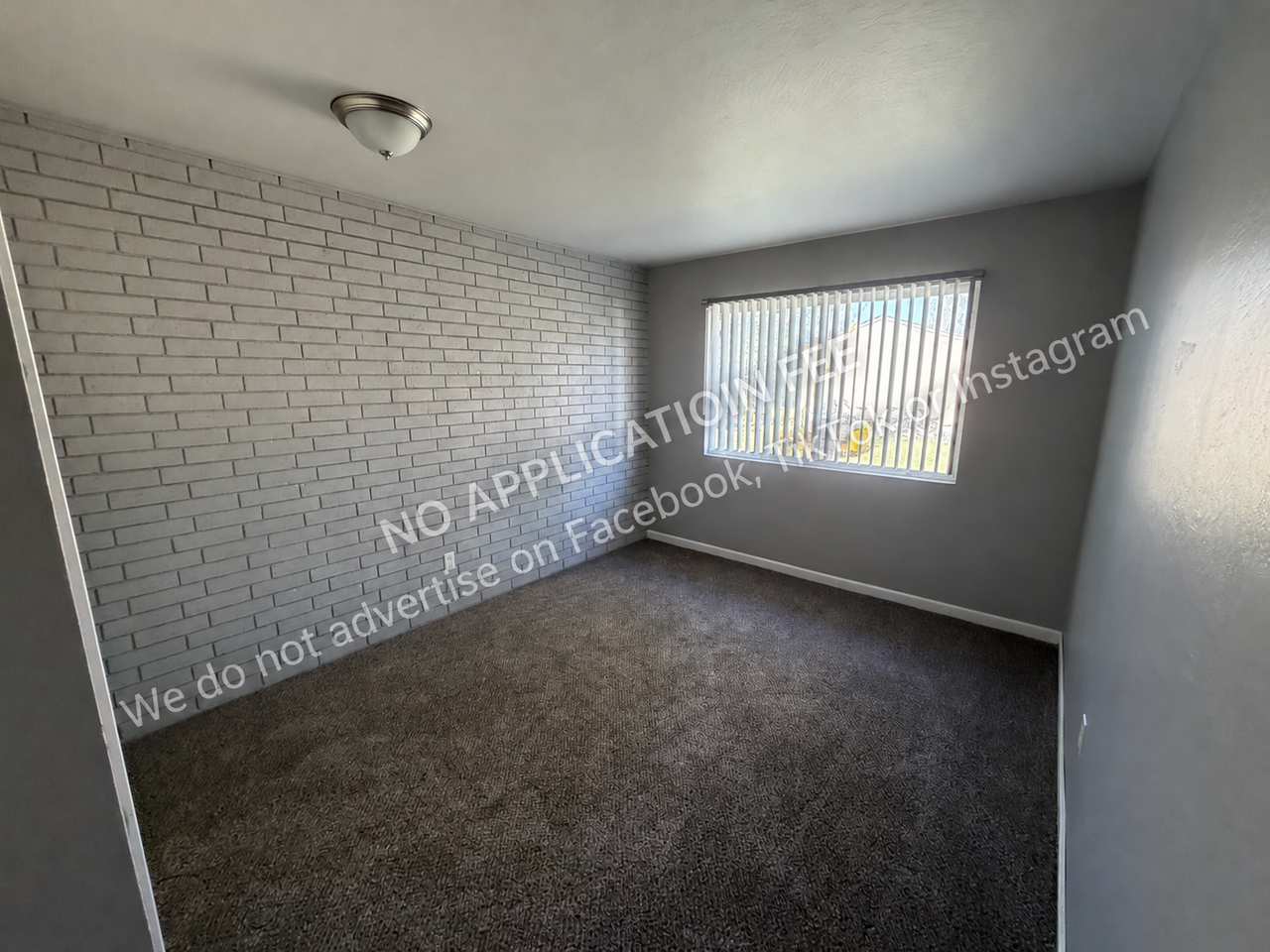 1010 Elm St - Photo 5 of 6