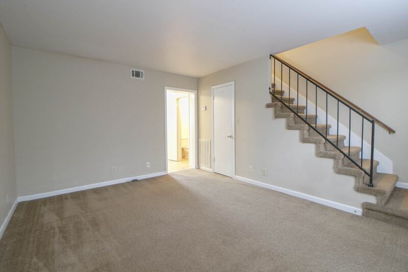 1601 Minglewood Dr #4 - Photo 2 of 16