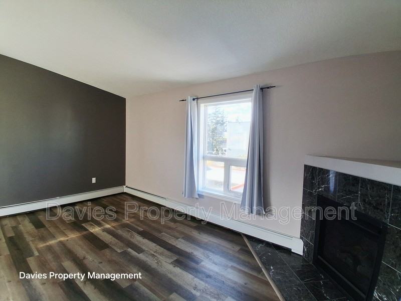10710 116 St Nw #401 - Photo 7 of 15