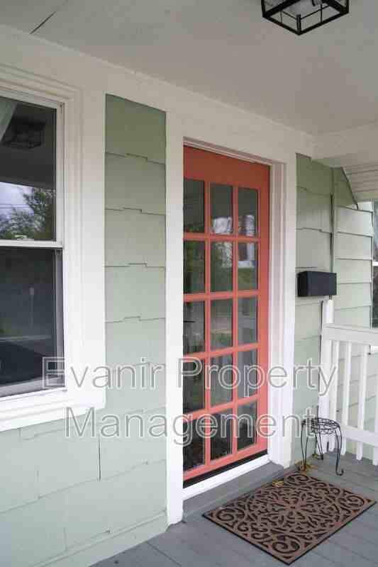 2217 Crane Ave - Photo 5 of 31