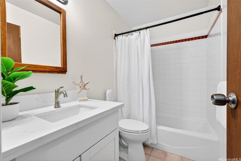 821A Kainui Dr - Photo 3 of 4
