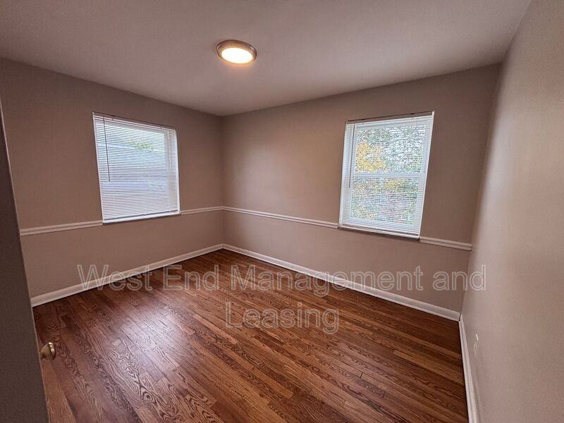 8115 Whitburn Dr #2W - Photo 6 of 10