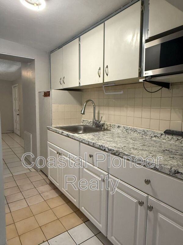 2106 Lo - Photo 7 of 9