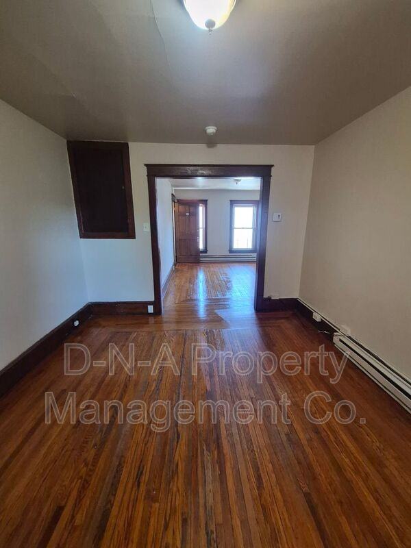 25 S 7th St #301 - Photo 3 of 6
