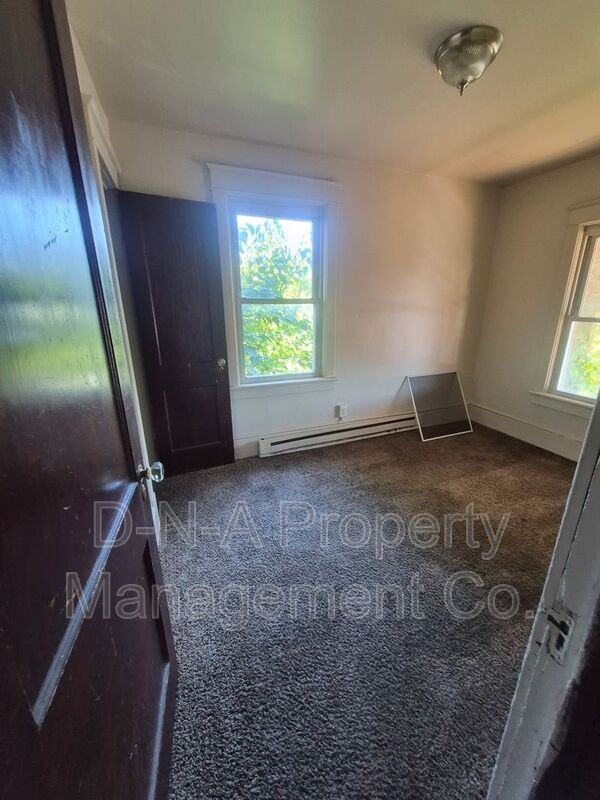 25 S 7th St #301 - Photo 4 of 6