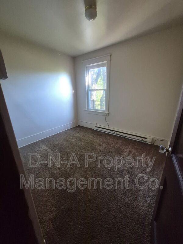 25 S 7th St #301 - Photo 5 of 6