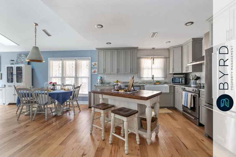 14011 Liberty Oaks Ct - Photo 3 of 25