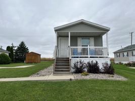 featured image of 18 Drake Ln