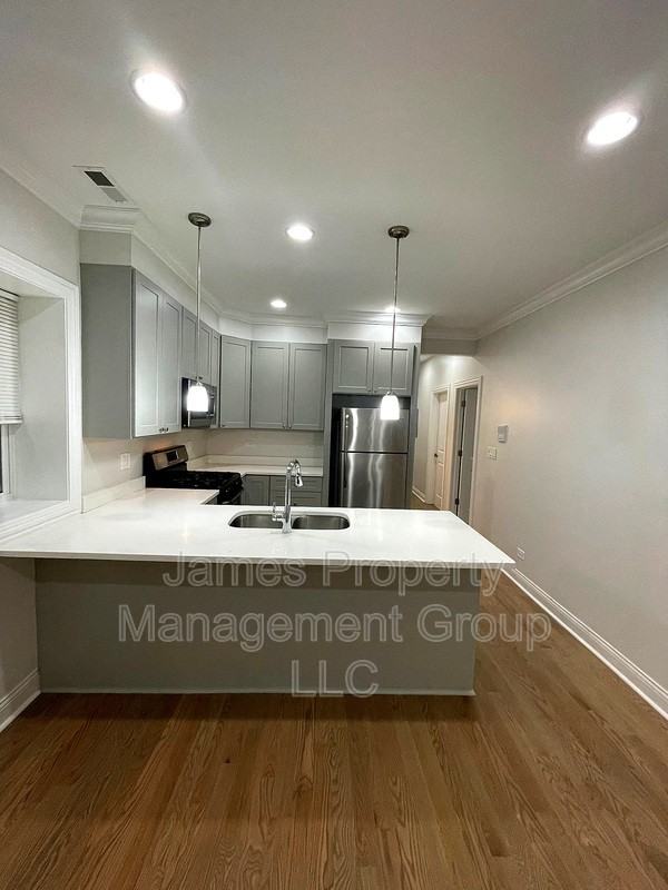 4819 N Kenneth Ave - Photo 6 of 21