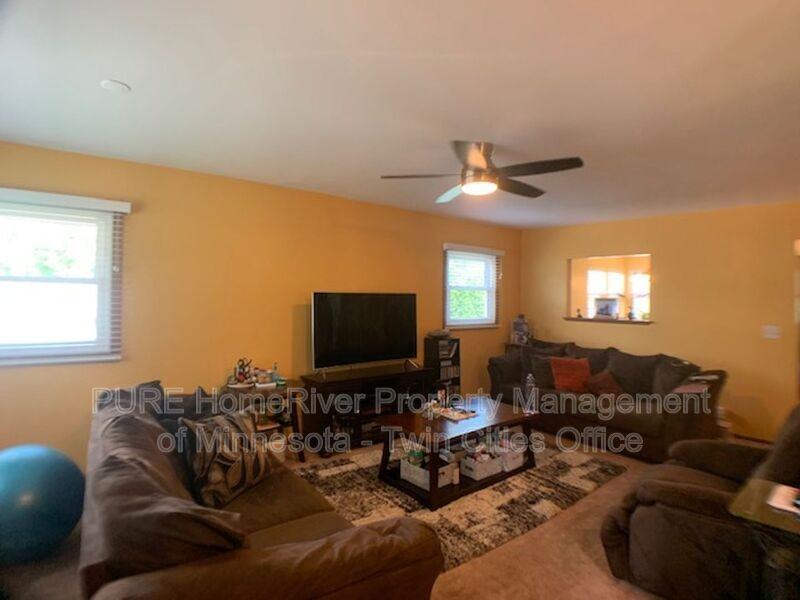 4160 Kentucky Ave N - Photo 2 of 30