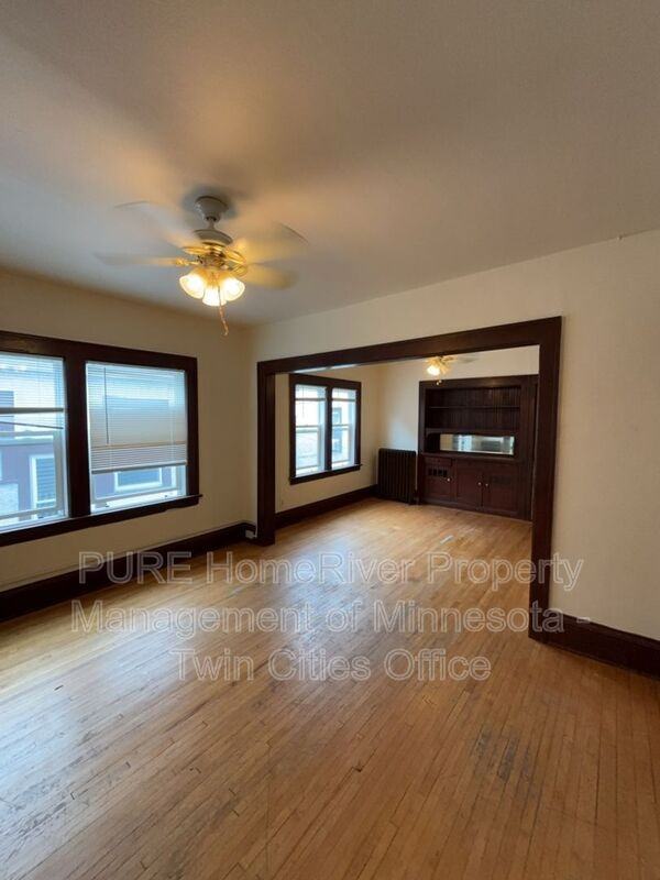 712 W 32nd St #2 - Photo 2 of 12