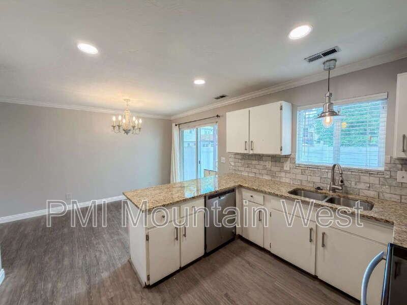 1339 E Hidden Creek Ct - Photo 6 of 20