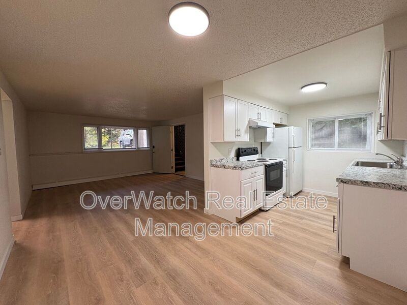 3500 Northwood Dr #3 - Photo 3 of 12