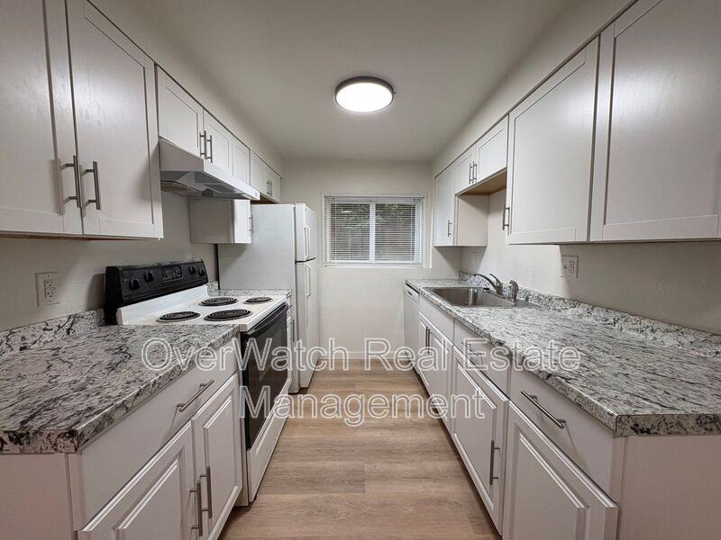 3500 Northwood Dr #3 - Photo 4 of 12