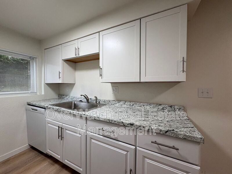 3500 Northwood Dr #3 - Photo 5 of 12