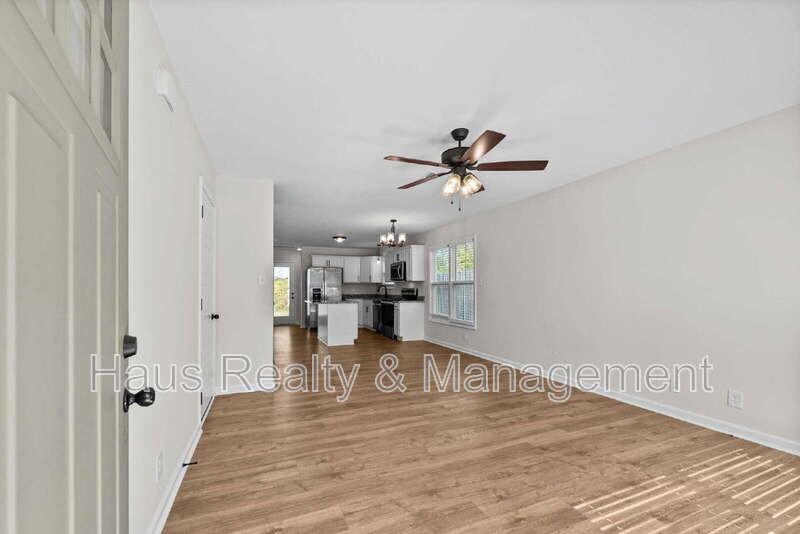 412 Hillside Dr - Photo 2 of 35