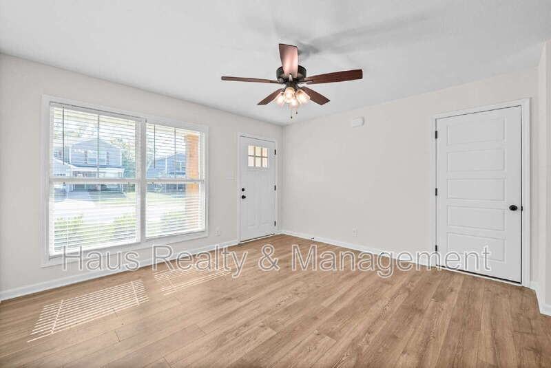 412 Hillside Dr - Photo 5 of 35