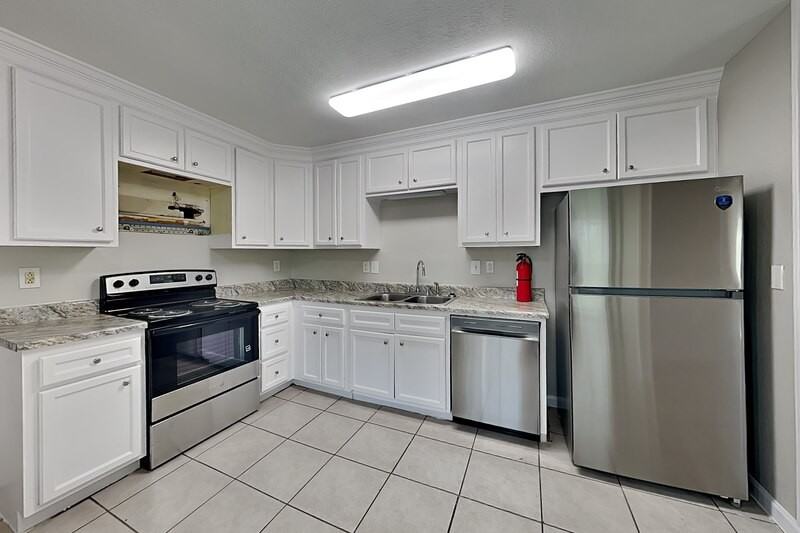 17503 Ranch Country Rd - Photo 4 of 15