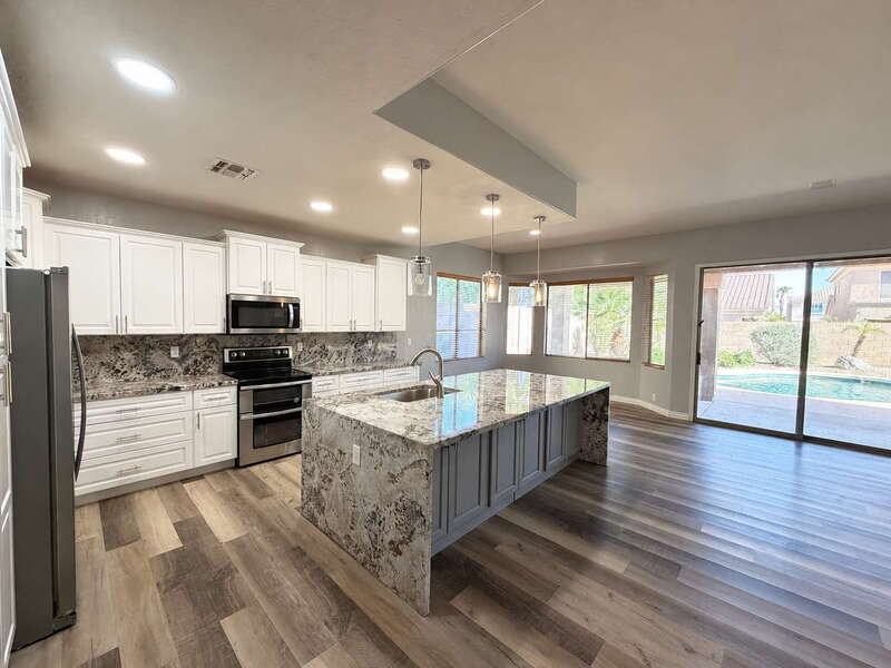 16823 S 14th Ln - Photo 4 of 44