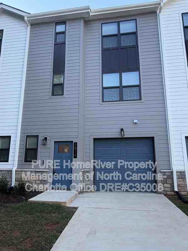 2114 Bombay Way - Photo 3 of 36