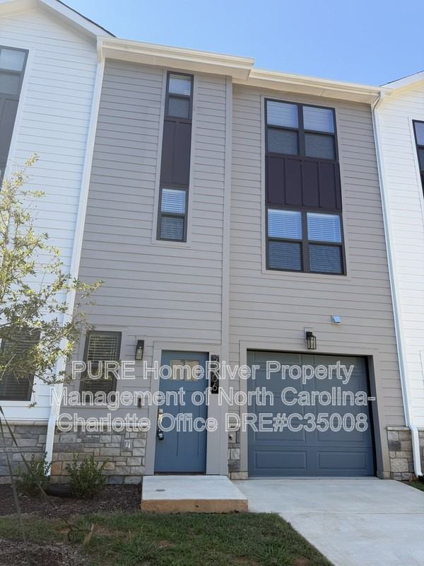 2106 Bombay Way - Photo 3 of 39