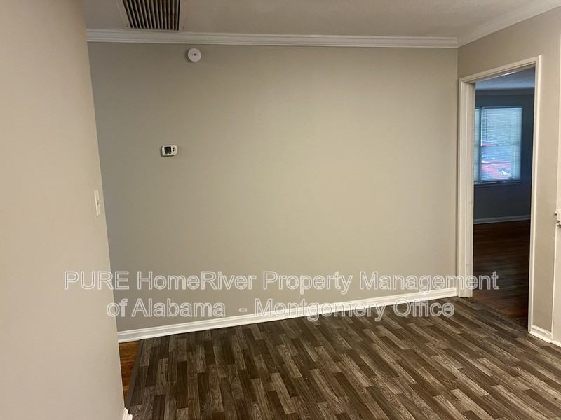 340 Sumerset Ln - Photo 5 of 14