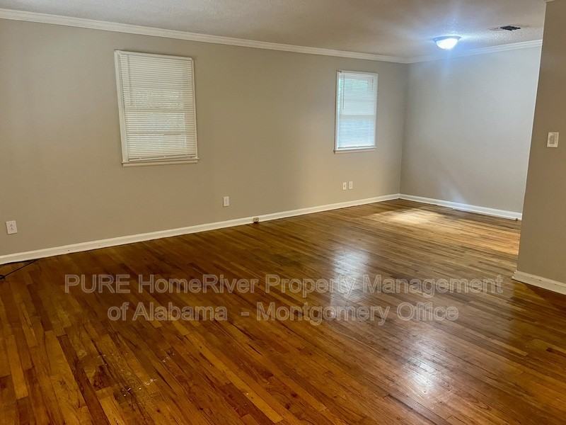 340 Sumerset Ln - Photo 7 of 14