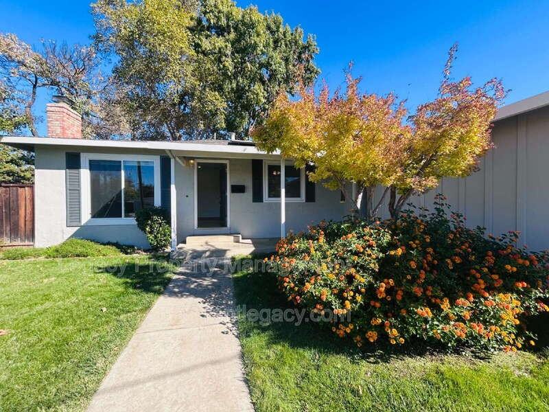 5553 Indiana Dr - Photo 2 of 26