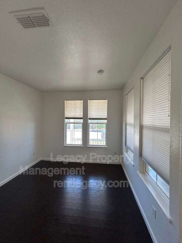 5085 Lockie Ln - Photo 6 of 22