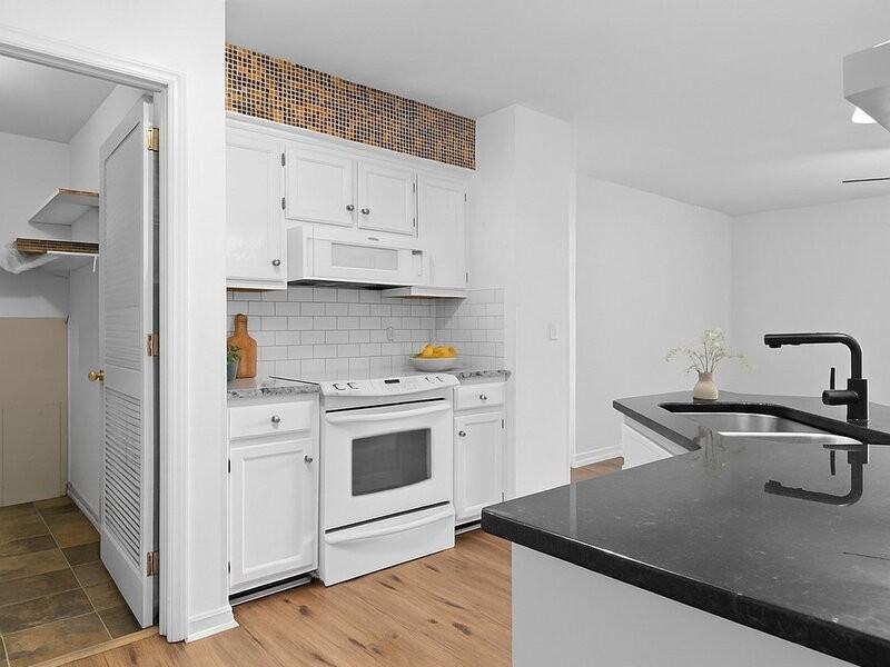 474 S Main St - Photo 3 of 29