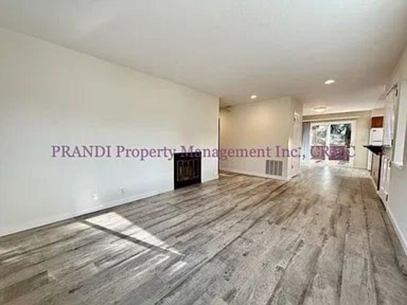 4 Woods St - Photo 2 of 12