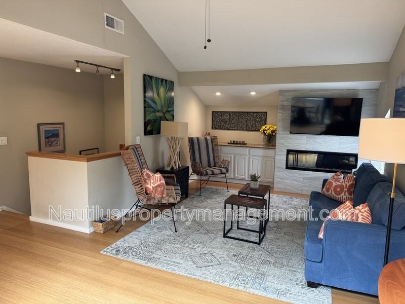 2109 Penasquitas Dr - Photo 5 of 30