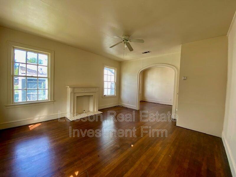 3548 Lakeshore Dr - Photo 5 of 12