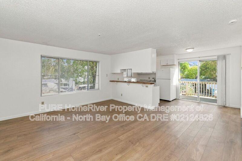 1320 Slater St - Photo 3 of 28